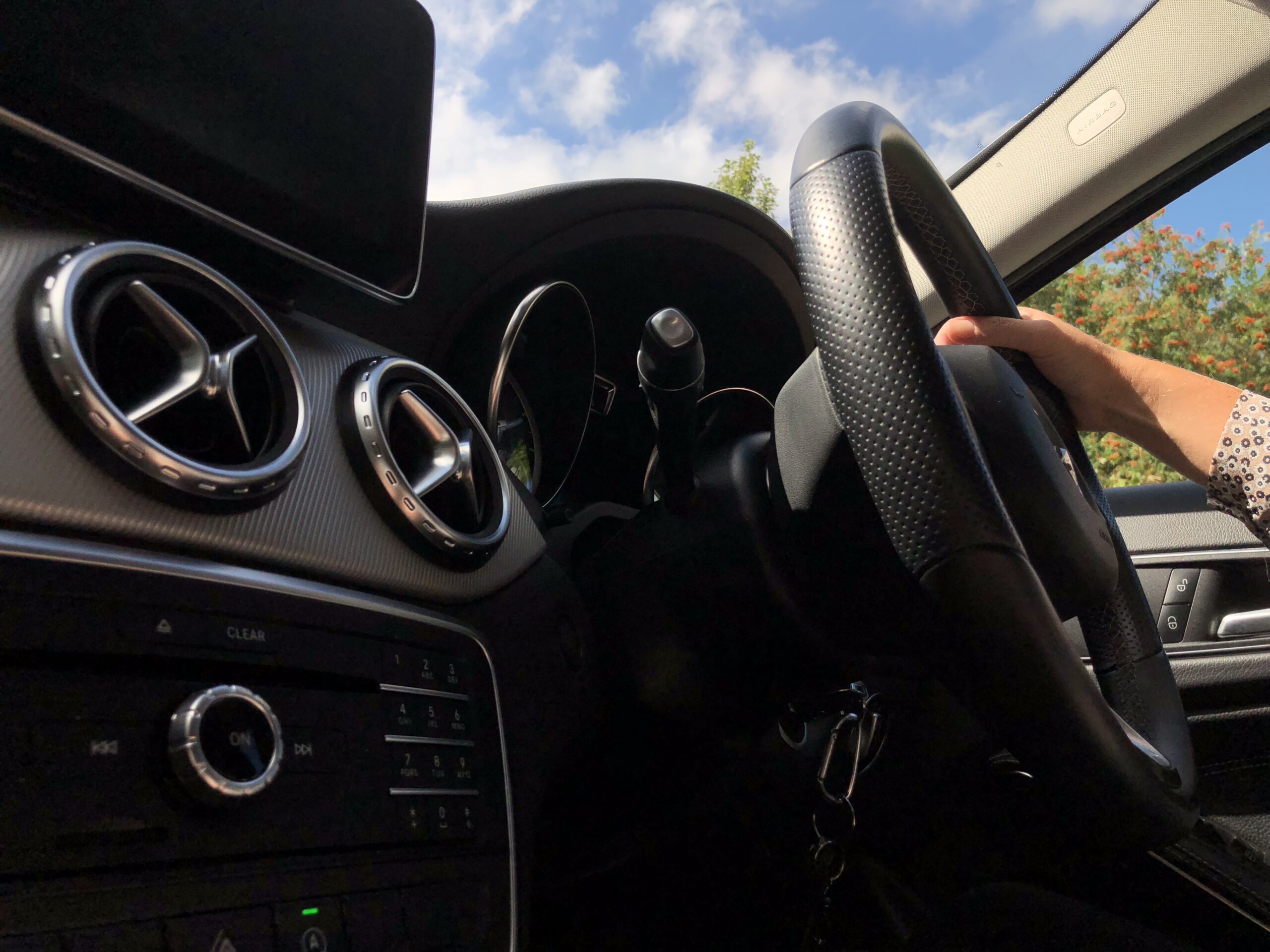 car-stirring-wheel-and-interior-2023-11-27-05-29-51-utc
